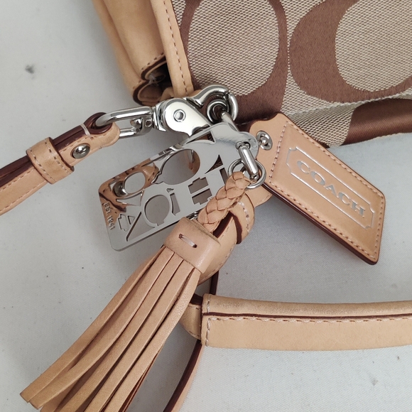 RETRO COACH Willis 70th Anniversary Limited Edition Crossbody BagRetro - Picture 11 of 16